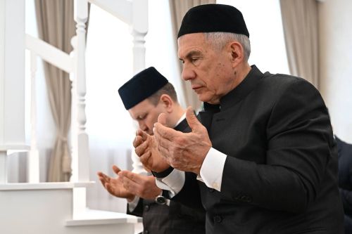 Татарстан Республикасы Рәисе Р.Н. Миңнехановның Ураза бәйрәме уңаеннан тәбрикләве
