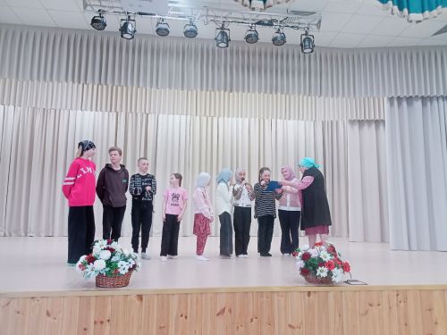 Олы Ачасырда балалар ораторлык осталыгына өйрәнде