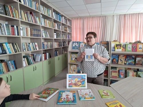 Татар Танае авылы китапханәсендә балалар өчен «Әкиятләр патшабикәсендә кунакта» викторинасы узды