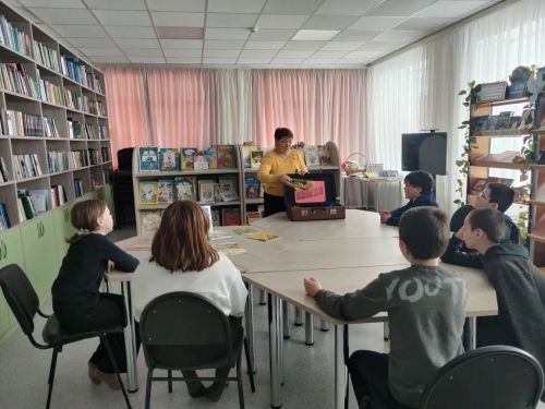 Татар Танае авылы китапханәсендә балалар өчен «Әкиятләр патшабикәсендә кунакта» викторинасы узды
