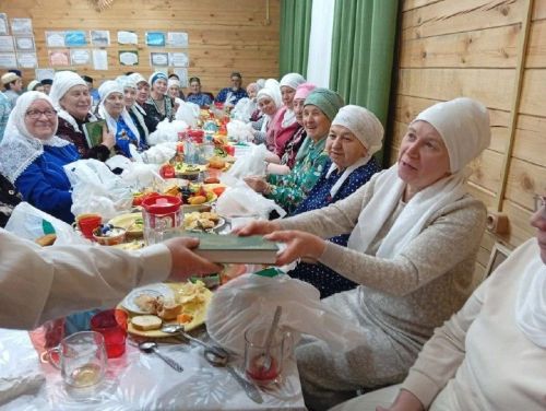 Олы Яке авылында ифтар мәҗлесе узды