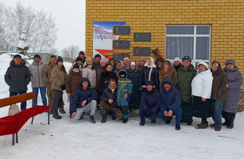Геройлар исеме мәңгелек: Олы Яке авылында мемориаль такта ачылды