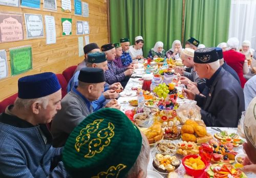 Олы Яке мәчетендә ифтар ашы узды