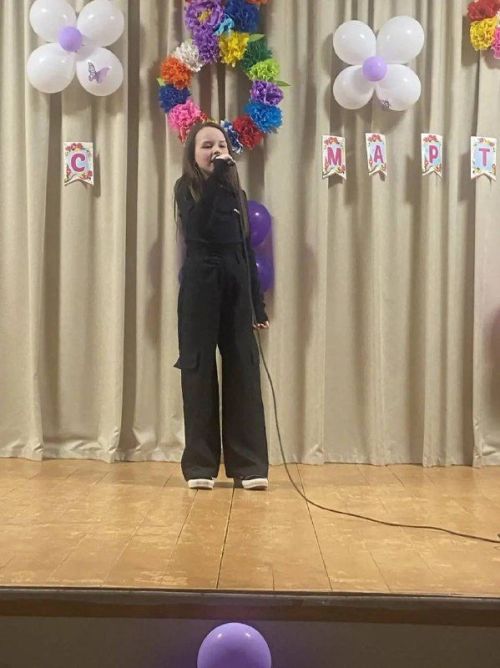 Уразлы авылы клубында 8 Март – Халыкара хатын-кызлар көне уңаеннан бәйрәм концерты узды