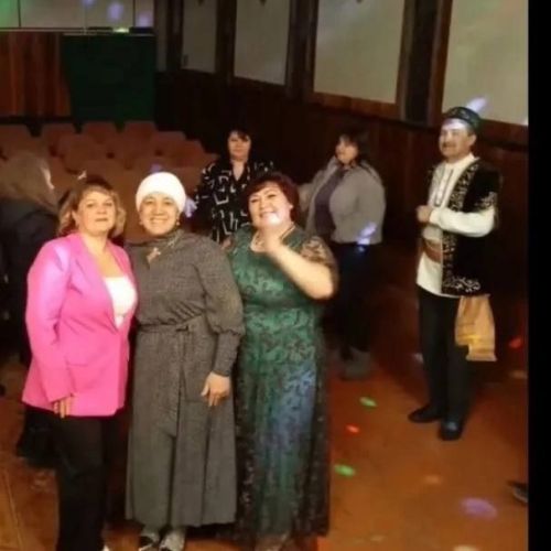 Тау Иле мәдәният йортында «Язлар ямьле Сезнең белән» дигән бәйрәм кичәсе узды
