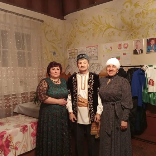 Тау Иле мәдәният йортында «Язлар ямьле Сезнең белән» дигән бәйрәм кичәсе узды