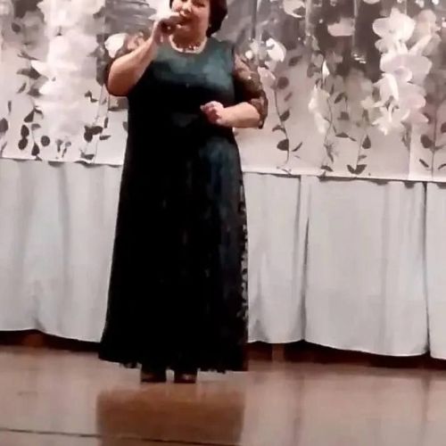 Тау Иле мәдәният йортында «Язлар ямьле Сезнең белән» дигән бәйрәм кичәсе узды