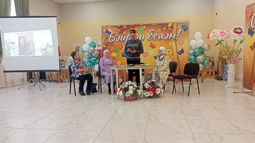 Олы Ачасырда 8 март бәйрәменә багышланган әдәби-музыкаль кичә узды