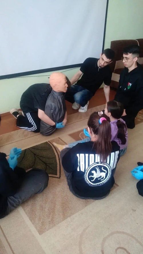 Казан медицина университеты студентлары Норлатның «Игелек йорты»нда мастер-класс үткәрде