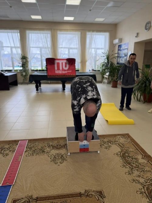 Спорт чикләрне белми: «Идел» инвалидларны социаль тернәкләндерү республика үзәгендә ГТО нормативлары тапшырылды