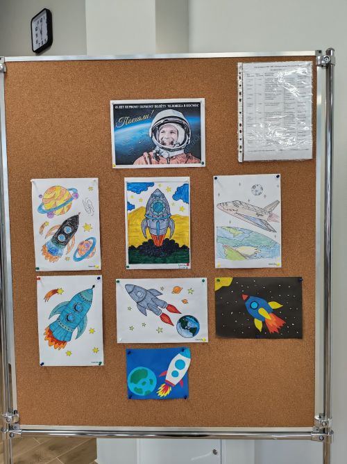 Кече Шырданда Космонавтика көне уңаеннан балаларның рәсем күргәзмәсе оештырылды