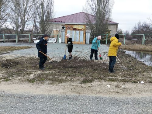 Һәйкәлләрне тәртиптә тоту – безнең изге бурычыбыз: Акъегет авылында өмә узды