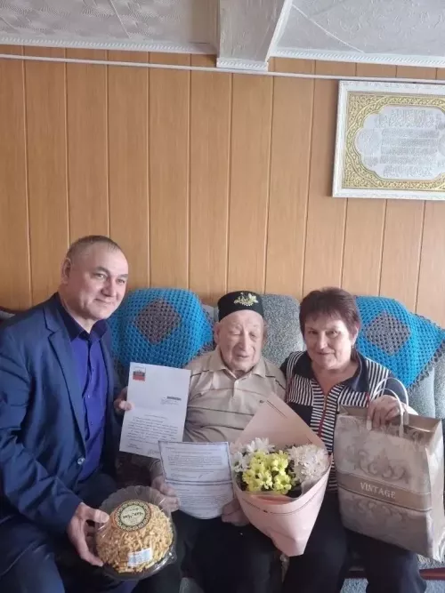 Норлат авылында гомер кичерүче Фәрит Хәнәфи улы Насыйбуллин 95 яшьлек юбилеен билгеләп уза