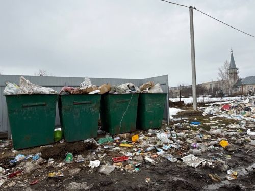Хайван тизәген чүп контейнеры янына чыгару — имансызлыкмы?