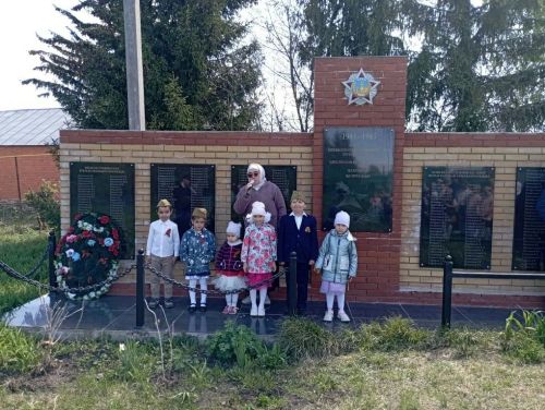 Бөек Җиңүнең 81 еллыгы: Күгәй авылында узган митинг хәтер һәм горурлык бәйрәменә әверелде