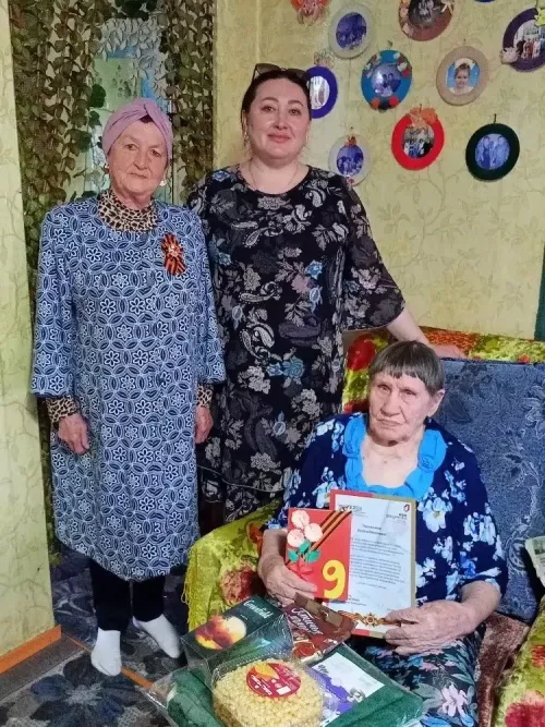 Галина Ивановнаны Бөек Җиңүнең 81 еллыгы белән тәбрик иттеләр