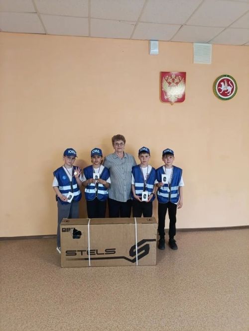Татар Танае авылы мәктәбенең ЮИД командасы яшь инспекторлар конкурсында 2нче урын яулады