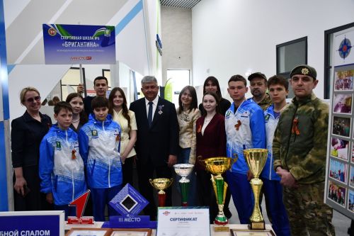 «Космодром гына сорамагыз»: Яшел Үзән башлыгының балалар белән ихлас әңгәмәсе