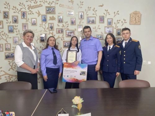 Хыялларга ышаныч һәм зур җиңү: Норлат балалар йорты тәрбияләнүчесе Яна Паранина — «Яшь тикшерүче» конкурсы җиңүчесе