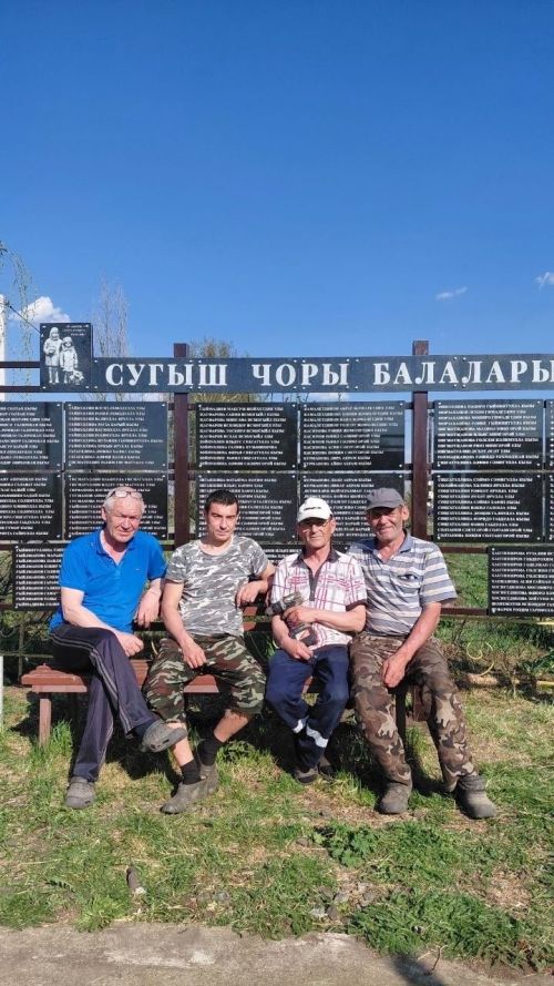 Татар Наратлысында «Сугыш чоры балалары» истәлек такталары һәм Дан аллеясы ачылды