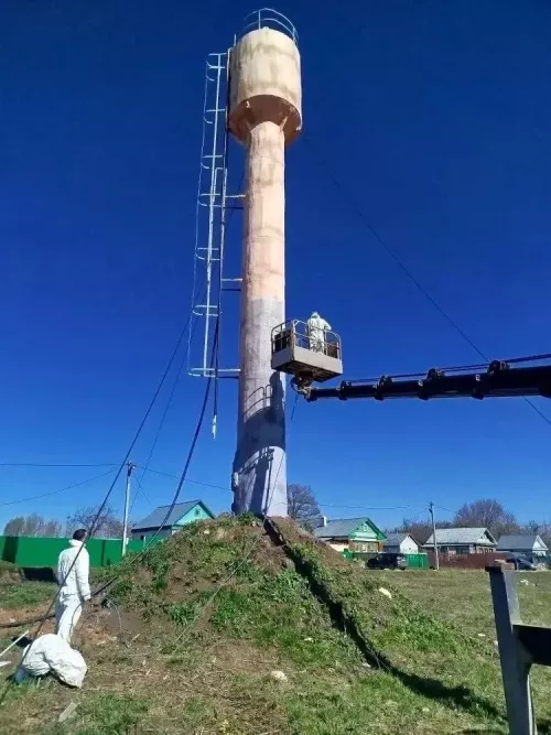 Кече Шырдан авылында су башнясын буядылар