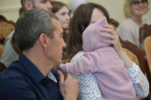 Яшел Үзәннең ЗАГС бүлегендә Халыкара балаларны яклау көненә багышланган чара узды