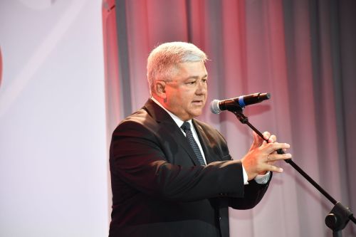 Ак халатлы фәрештәләр: Бүген Яшел Үзәндә медицина хезмәткәрләрен котладылар