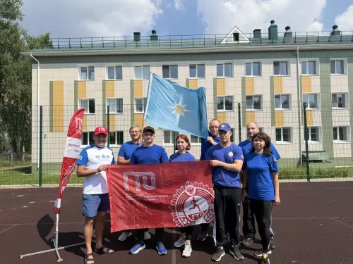 Батырлыкка әзерлек: Яшел Үзәннең МЧС хезмәткәрләре ГТО нормативларын тапшырды