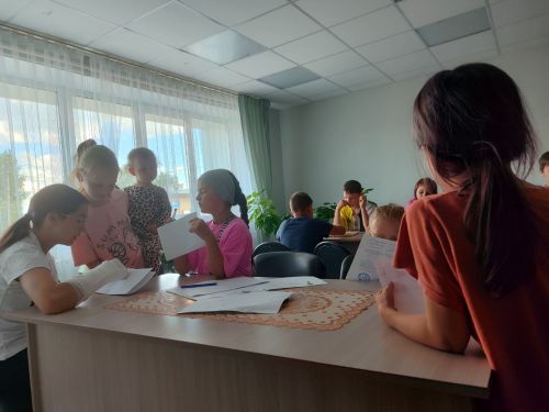 Бишнә мәдәният йортында балалар белән өстәл уеннары оештырылды