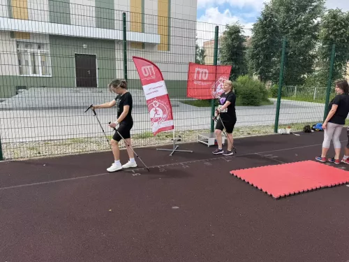 ГТОга гаилә белән старт: Яшел Үзән хастаханәсенең кадрлар бүлеге хезмәткәрләре балалар белән бергә көн үткәрде