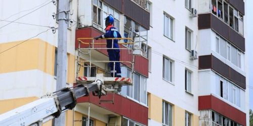Түбән Камада БПЛА һөҗүменнән зыян күргән фатирларны сүтә башладылар