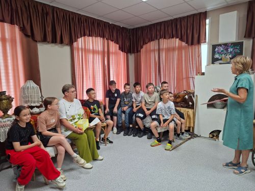 Татар Танае мәдәният йортында «Халык зирәклеге дөньясында» дип аталган мавыктыргыч бәйге узды