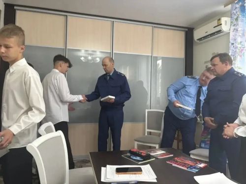 Норлат балалар йортында прокуратура вәкилләре һәм тәҗрибәле педагоглар белән очрашу узды