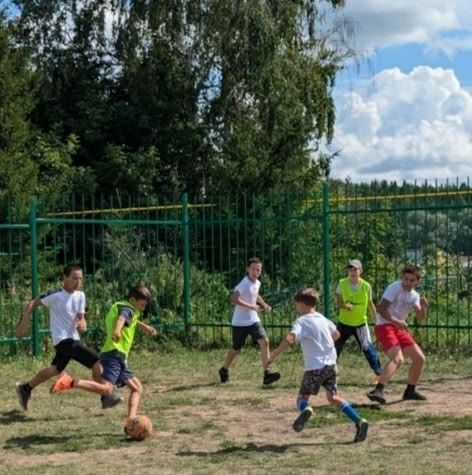 Күгәйдә балалар һәм яшүсмерләр арасында футбол ярышы узды
