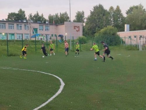 Бишнә һәм Олы Яке авылы яшьләре арасында дусларча футбол матчы узды