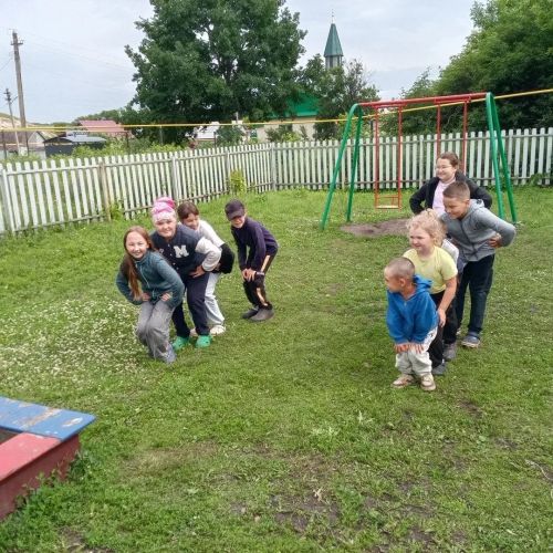 Уеннар, көлке һәм күңелле ял: Тау Илендә җәйге маҗаралар