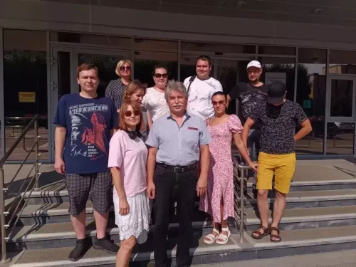 Яшел Үзәннән Республика кан тапшыру үзәгенә донорлар төркеме юл алды
