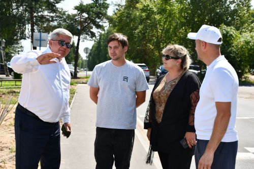 Михаил Афанасьев Яшел Үзәндә юллар төзекләндерү эшләре барышы белән танышты
