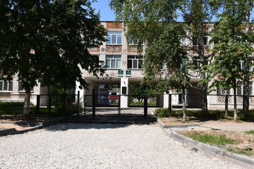 Михаил Афанасьев Яшел Үзәндә юллар төзекләндерү эшләре барышы белән танышты