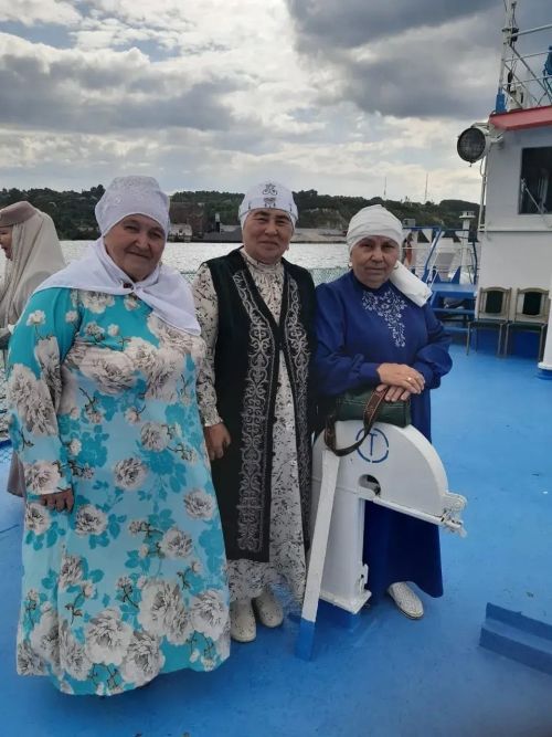 Мулла Иленең бер төркем актив волонтерлары круиздан кайтты
