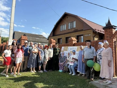 Ниһаять, өйдә! Олы Шырдан авылында танкист Инсафны каршы алдылар