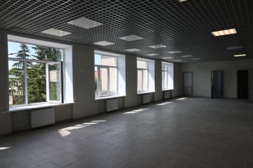 Яшел Үзән медицина көллиятенең уку корпусында капиталь ремонт эшләренең барышы белән таныштылар