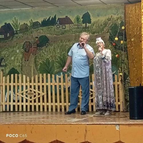 Олы Шырдан мәдәният йортында махсус хәрби операциядә катнашучы егетләребезгә ярдәм йөзеннән оештырылган «Йөрәктән йөрәккә» исемле хәйрия концерты узды