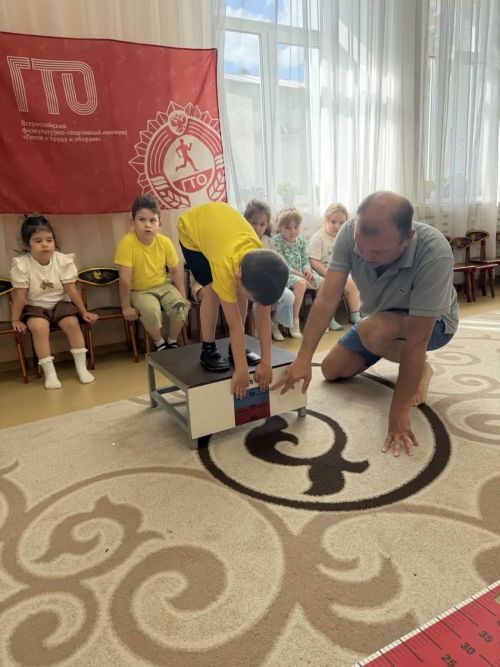 «Дюймовочка» тәрбияләнүчеләре ГТО дөньясына беренче адым ясады