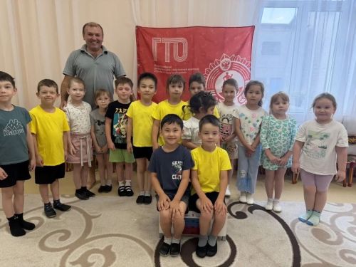 «Дюймовочка» тәрбияләнүчеләре ГТО дөньясына беренче адым ясады