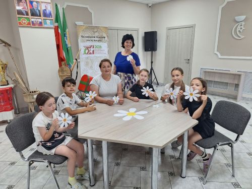 Мулла Иле мәдәният йортында «Бүләккә ромашкалар» дип исемләнгән очрашу узды