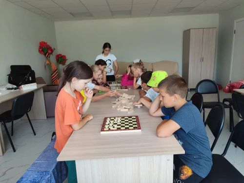 Бишнә авылы мәдәният йортында балалар һәм өлкәннәр өчен «Белая ладья» дип аталган өстәл уеннары кичәсе оештырылды