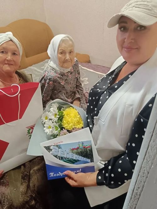 Тыл ветераны Нигъмәтуллина Сания Гәрәй кызы 96 яшьлек туган көнен билгеләп узды