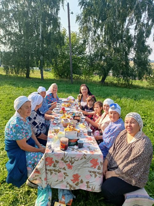 Олы Шырдан авылында «Самовар янында кунакта» дип исемләнгән матур чара узды