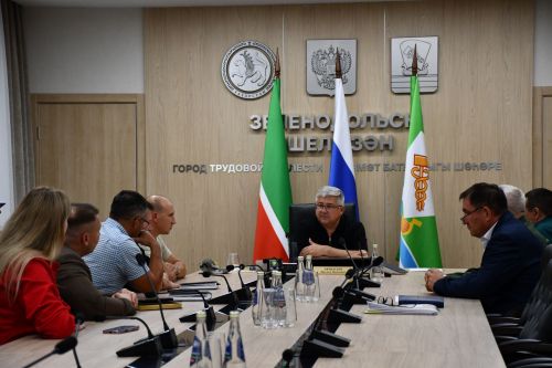 Михаил Афанасьев МХОда катнашучы якташыбыз Илнар Сабиров белән очрашты